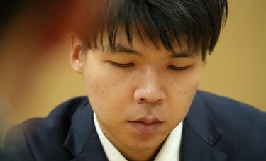 棋王戦開幕！　タイトル戦初登場の大器、増田康宏八段が王者・藤井聡太に挑む