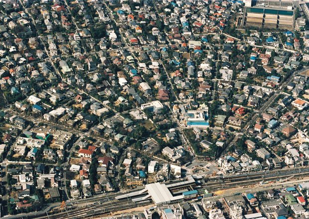 路線価の高い住宅街では狭い土地でも相続税がかかる　（ｃ）朝日新聞社　＠＠写禁