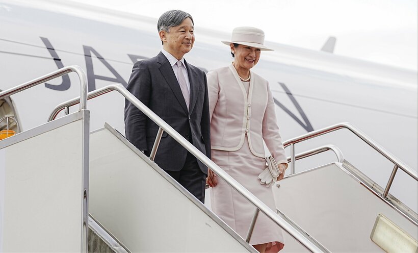 専用機で約5時間かけてモンゴルのチンギス・ハーン国際空港に到着された天皇、皇后両陛下