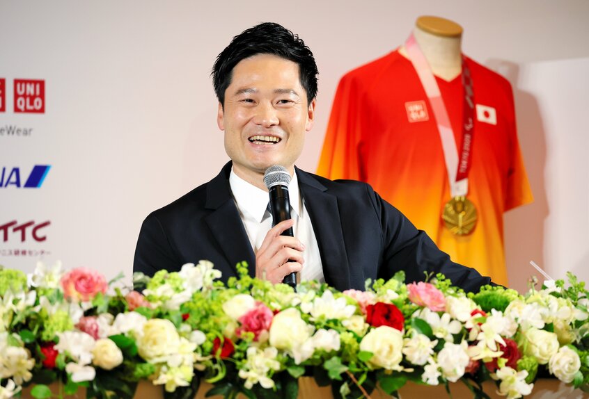 引退記者会見で思いを語る、車いすテニスの第一人者、国枝慎吾さん=2023年2月7日(写真/朝日新聞社)