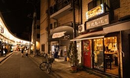 イタリア料理のシェフ、日本で「焼き鳥」転身なぜ? 〆には「絶品カルボナーラ」提供