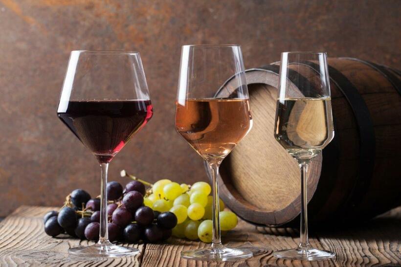 ワインの「酸味」をよく理解できないかもしれない。「酸味」はむしろ、舌を心地よく刺激する独特な風味だ。ワインテイスティングではワインの「酸味」をきちんと味わい、正確に表現できねばならない（写真：getty images）