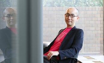 「本屋がまるで自然現象のように『消えた』とは言いたくない」 戦後の日本社会と本屋の旧来構造を探る一冊