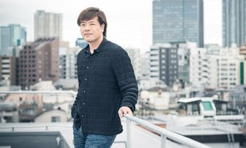 平野啓一郎が語る反・自己責任論 「あり得たかもしれない人生」を描いた短篇集『富士山』で伝えたかったこと