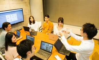 入社前の“テスト”で初任給に差 最大270万円差がつく会社も