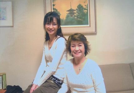 本田美奈子さん」没後19年 実母と妹が明かす“お姉ちゃん”との幸せだった38年間 | AERA dot. (アエラドット)