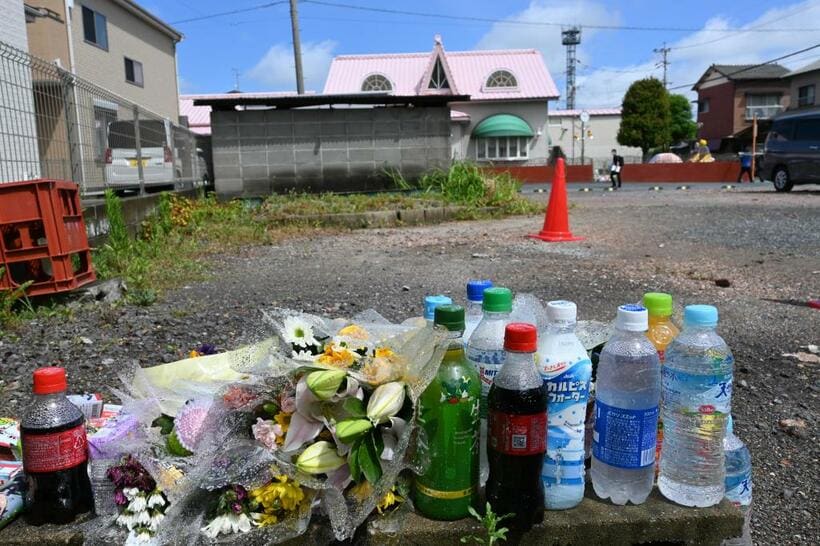 子どもの命を預かるはずの保育現場でも死亡事故は無くならない。昨年夏には福岡県の私立認可保育園で５歳児が約９時間送迎バスの中に放置され、熱中症で死亡した