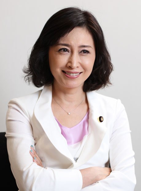 昨年は公設秘書との同せい・熱愛が大きな話題となった　（c）朝日新聞社　＠＠写禁