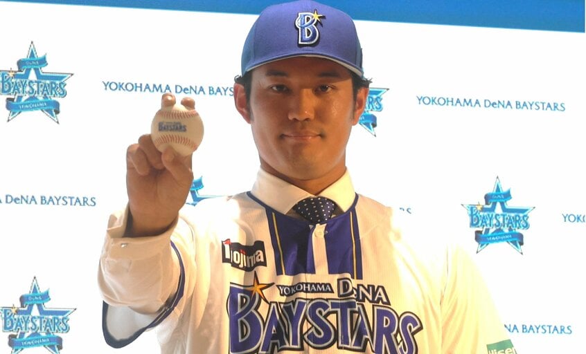 DeNAの入団会見に臨んだ藤浪晋太郎