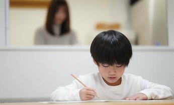 中学受験のプロがズバリ!「勉強した内容を子どもが親に話したがらない」理由とは?