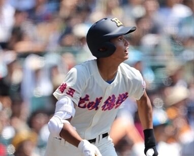 バットコントロールが抜群!花咲徳栄(埼玉)西川愛也(撮影・松永卓也)