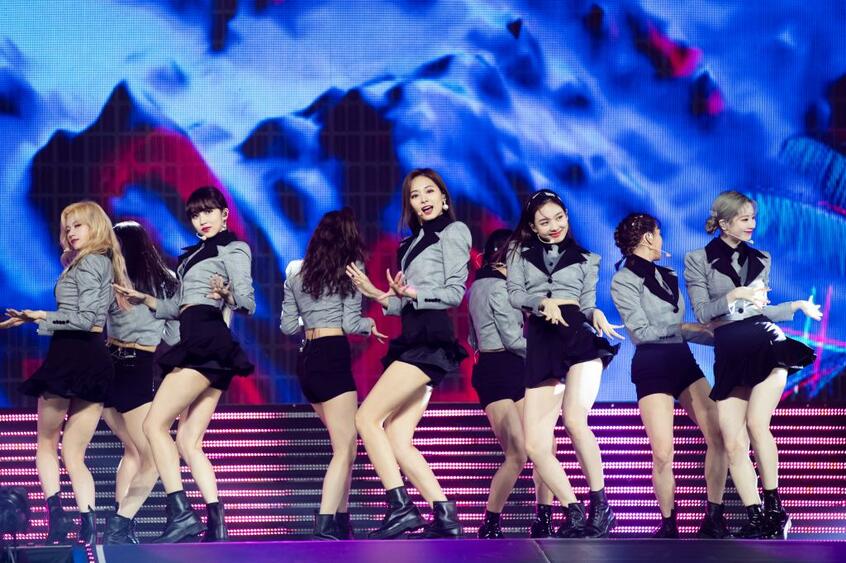 TWICEの迫力のステージ　「KCON 2019 JAPAN」（ｃ）CJ ENM Co., Ltd, All Rights Reserved