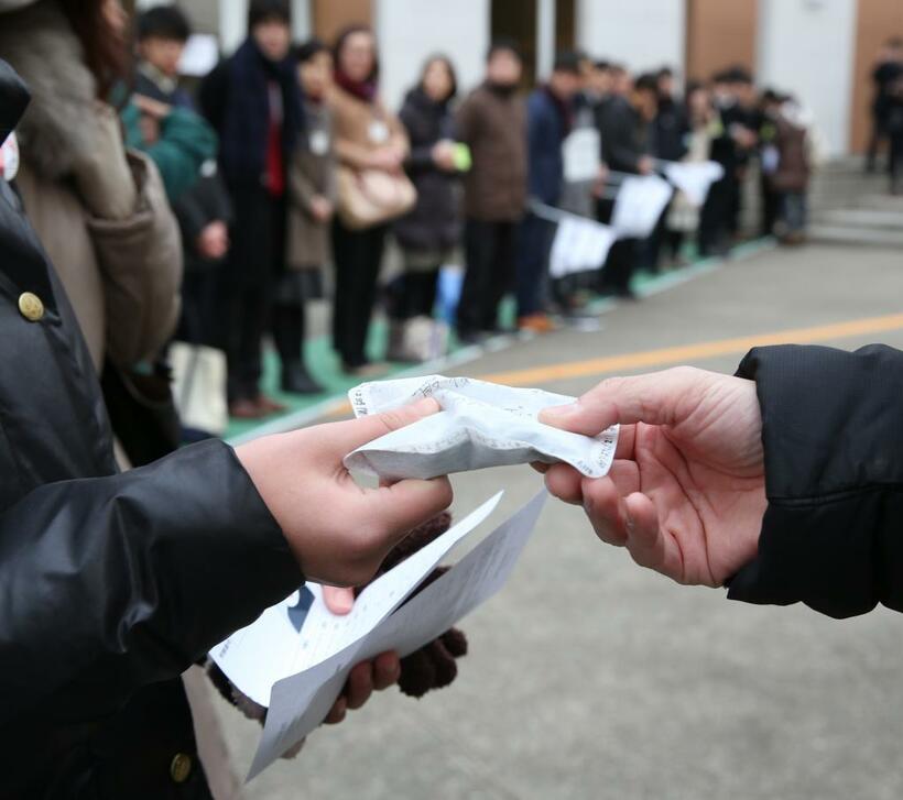 受験当日にかける「親の一言」は何よりも子どもの力になる（写真はイメージ）