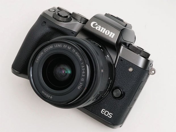 EOS M5