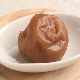 10分でおいしい梅干しが自分で作れる! はじめてでも簡単な「白干し梅」レシピ