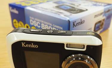 【instant】Kenko デュアルモニターデジタルカメラ DSC880DWをあんぼっくす