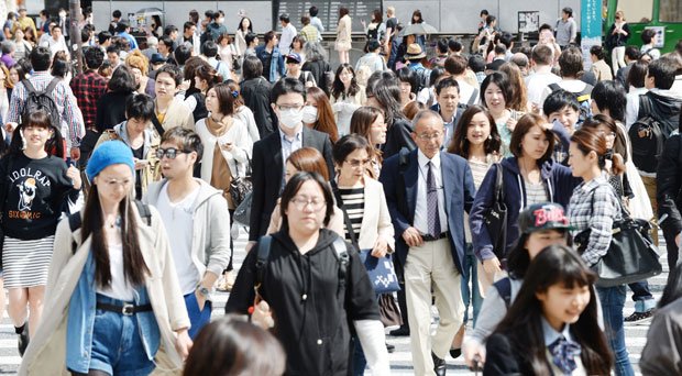 怒りや恐怖、喜びなどで鼓動が高まり、血圧が上がるなど身体反応が起こる。闘争や逃走などの準備のために、進化の過程で動物が行ってきた反応だ（撮影／写真部・外山俊樹）