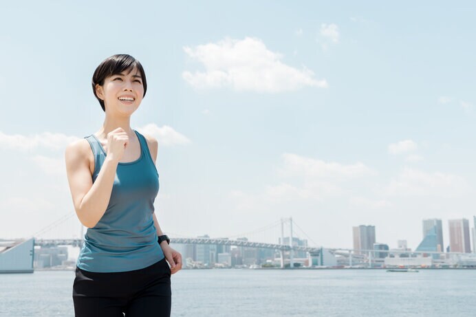 夏でも涼しく走れる東京のランニングコースをご紹介します