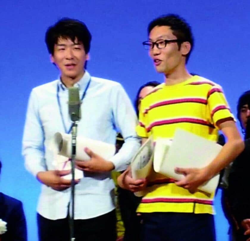 2013年の「新人お笑い尼崎大賞」での2人。