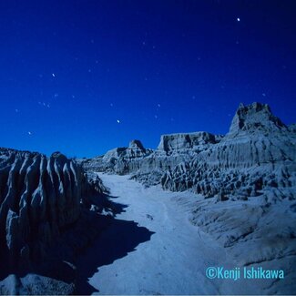 売れっ子の広告写真家だった石川賢治がのめり込んだ月光写真 バブル期は「夜空を見上げることもなかった」