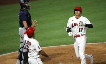 大谷翔平の二刀流に疑問の声 右肘炎症で今季登板は絶望で再燃する打者専念論