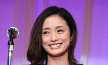 上戸彩が良き母役で再ブレイク? 子育て中の「いいママ」っぷりが凄い