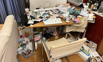 散らかった家の中で「もう限界！」と号泣　人生で初めて“片づけ”を習って見えた明るい未来