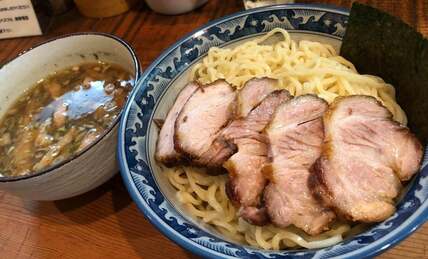 〈マツコの知らない世界きょう〉矢沢永吉に憧れて上京…　ラーメン屋に転身した元ロックンローラーが作る至高の一杯とは？