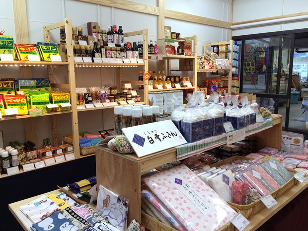 けせんぬま百貨店の店内