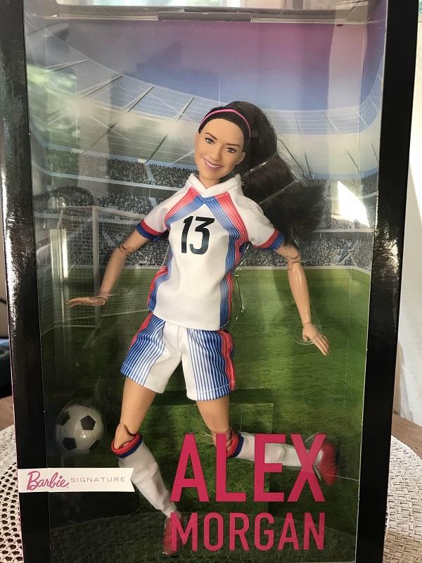 女子サッカー米国代表モーガンのバービー人形（写真提供・日本サッカー協会）