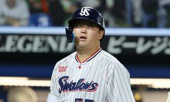 村上宗隆が“苦しむ原因”はどこに 今季は「本物のスター」になるための正念場