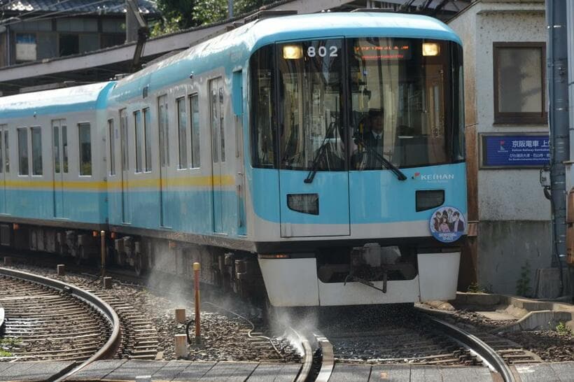 上栄町駅付近の線路に設けられたスプリンクラー（撮影/高橋徹）