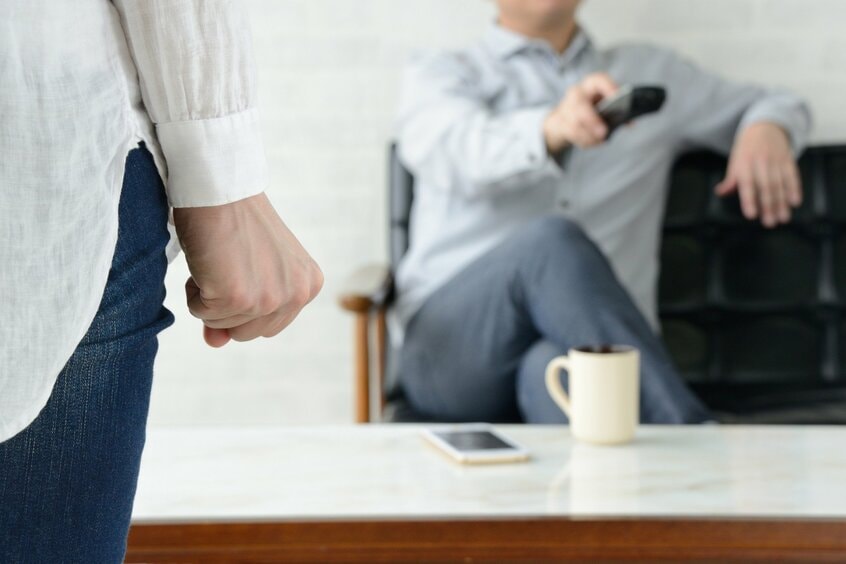 家事シェアに揉めたり悩んだりの家庭は多い。画像はイメージ(GettyImages)