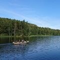 〈夏休みシーズン〉スウェーデンの夏休み 湖で泳ぎ、ザリガニ漁を楽しみながら環境について学ぶ【親子の学び旅体験ルポ】