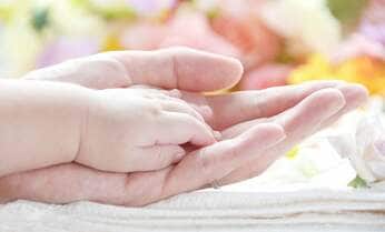 「8日間でも親にしてくれてありがとう」 NICUと家族の物語〈きょうは母の日〉