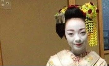 「お風呂入り」「未成年飲酒」……元舞妓が国連に訴えた驚きの内容　花街の“閉鎖的な体質”は変わるのか