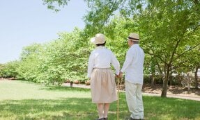 妻に先立たれた男性の困難　自分の下着のサイズを知らず「野に放されたヒヨコ状態」に