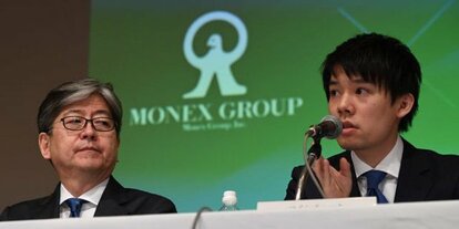 マネックスグループの松本社長と4月に会見したコインチェックの和田晃一良・前社長。現在はコインチェックの執行役員となる (c)朝日新聞社