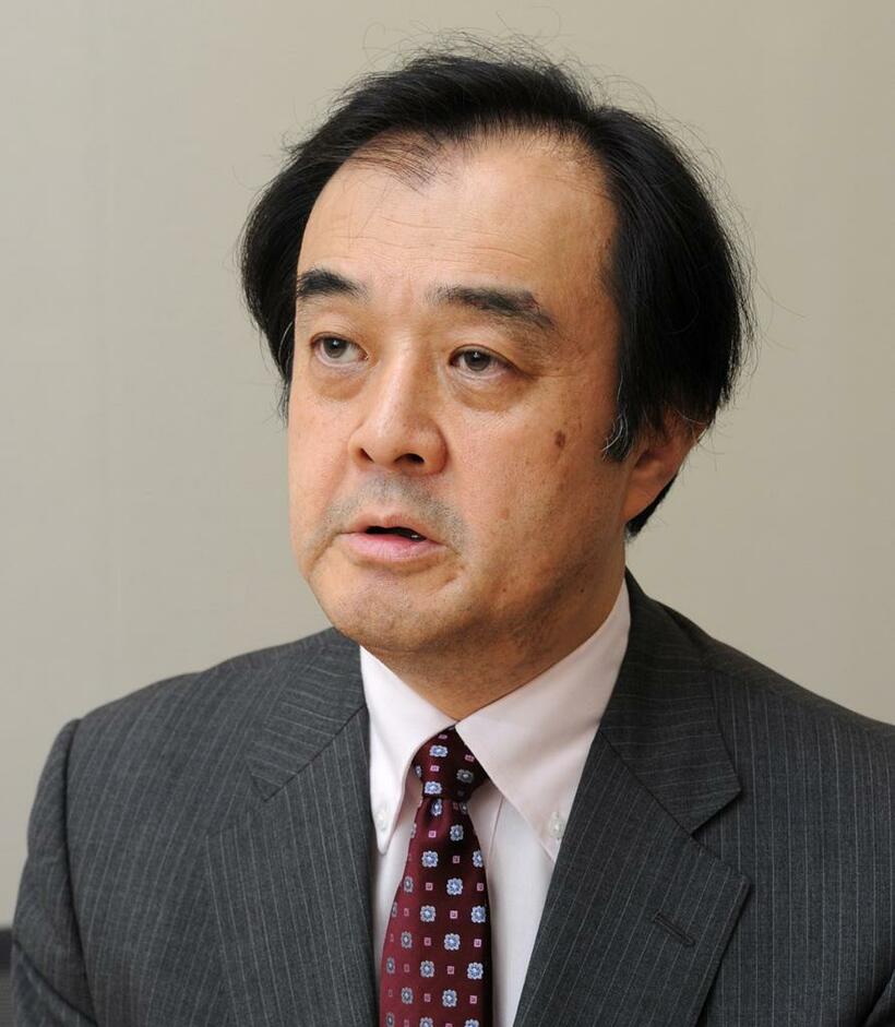 宮家邦彦（みやけ・くにひこ）／　１９５３年、神奈川県生まれ。７８年外務省に入り、日米安全保障条約課長や在中国・在イラク大使館公使などを歴任。２００５年に退官し、外交政策研究所代表を経て現職。