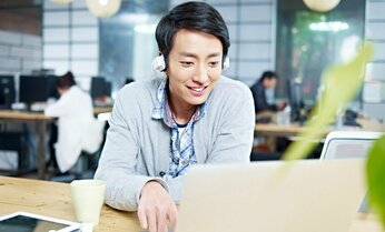 人が辞めていく「会話がしづらい職場」が仕事中に「禁止していること」・ワースト1