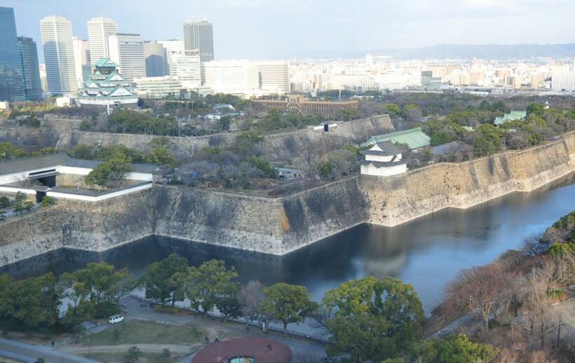 徳川秀忠の再建開始から４００年を迎えた大阪城（ｃ）朝日新聞社
