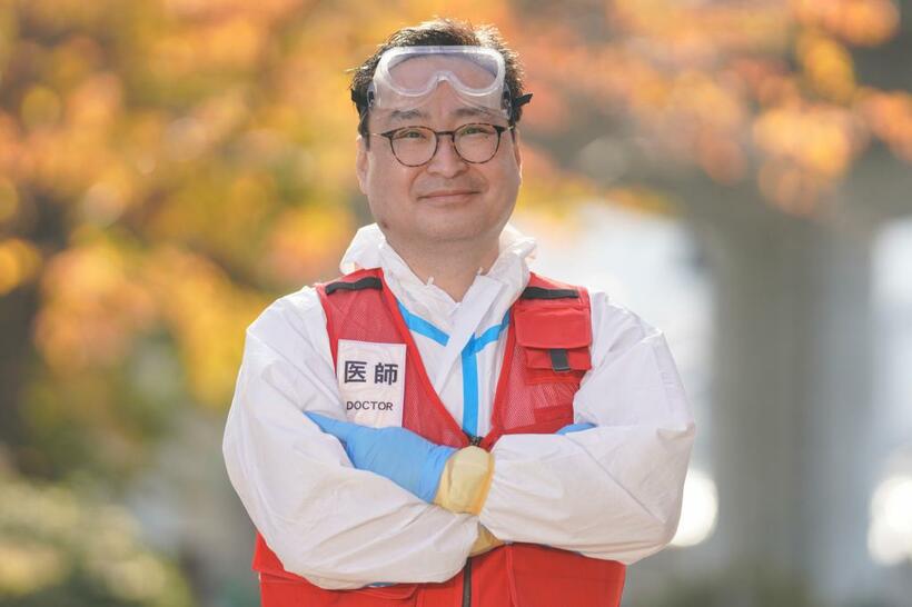 西塚至（にしづか・いたる）／1970年生まれ。2002年に東京都の公衆衛生医。20年４月から墨田区保健所長