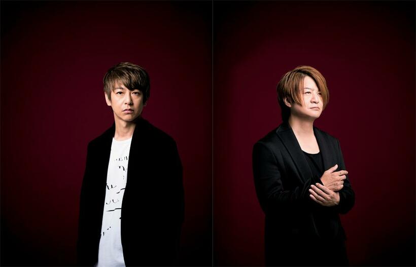 ＴＥＲＵ（右）：１９７１年、北海道生まれ。ボーカル担当／ＪＩＲＯ：１９７２年、北海道生まれ。ベース担当（撮影／葛西亜理沙）