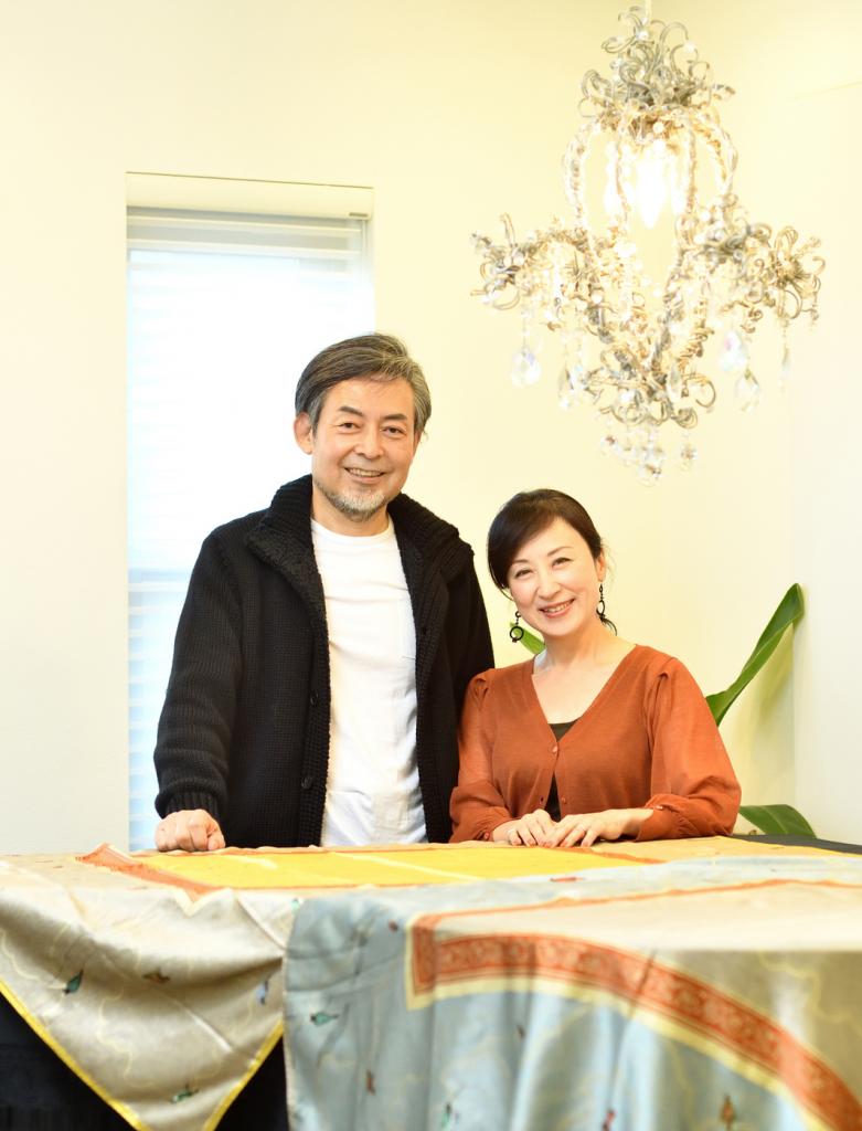 奥村真弓さんと奥村哲也さん（ｐｈｏｔｏ　篠塚ようこ）