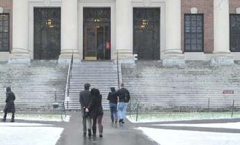 アメリカの大学、学費は“家一軒分” 一方で海外大学ならではの魅力も