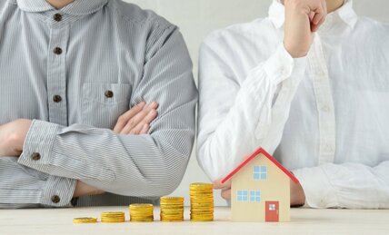 住宅ローン返済中の3人に1人が“後悔”　その内容は3位「借入期間」、2位「頭金の割合」、1位は…？　大手金融機関1万人調査