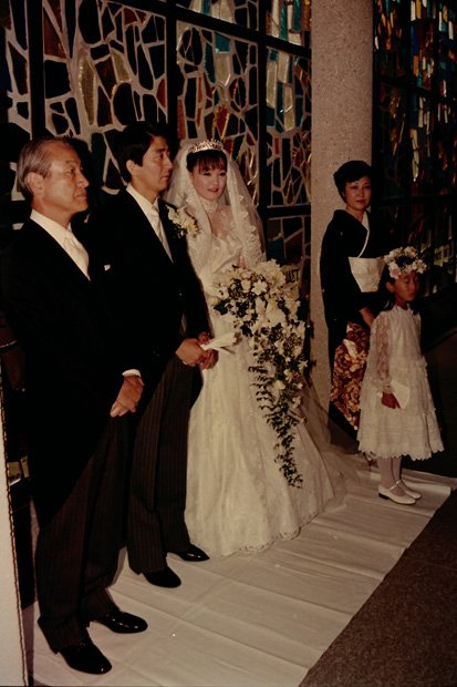 【独占入手】３１年前の若き日の安倍夫妻の結婚式