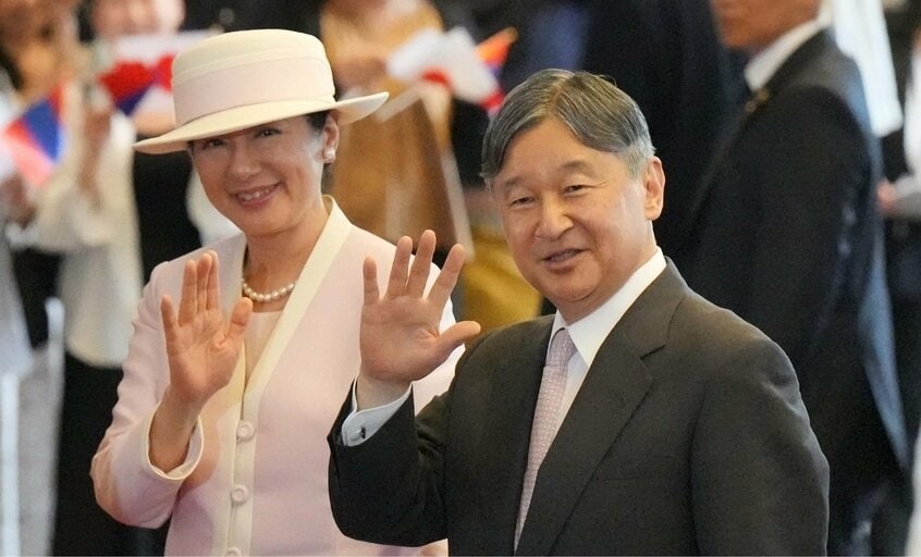 モンゴルの宿舎に到着された天皇、皇后両陛下