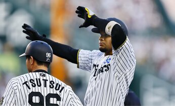 プロ野球「喜びのパフォーマンス」どこまで許される? 阪神は『グラティ』から12年…時代は変わったのか