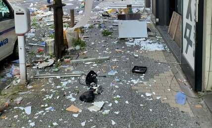 新橋「4人負傷」ビル爆発事故　真下にいた従業員が証言「衝撃で天井が抜け落ちて死ぬかと思った」